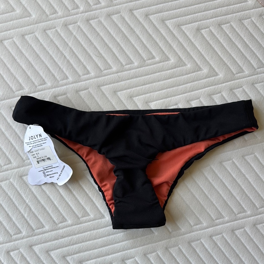 Jolyn Manhattan bottoms size small